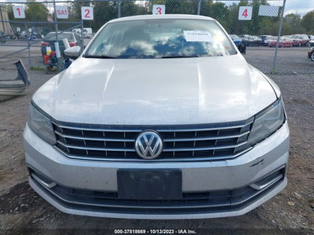1VWBT7A30HC023027 Volkswagen Passat 1.8t Se