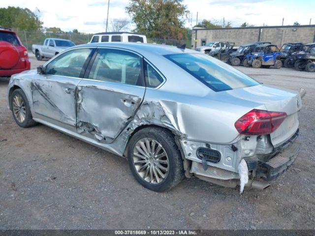 1VWBT7A30HC023027 Volkswagen Passat 1.8t Se