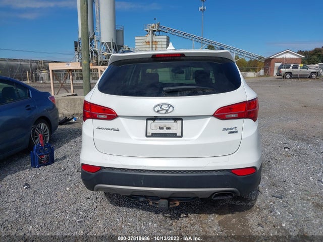 2016 HYUNDAI SANTA FE SPORT 2.4L VIN: 5XYZUDLB0GG345677
