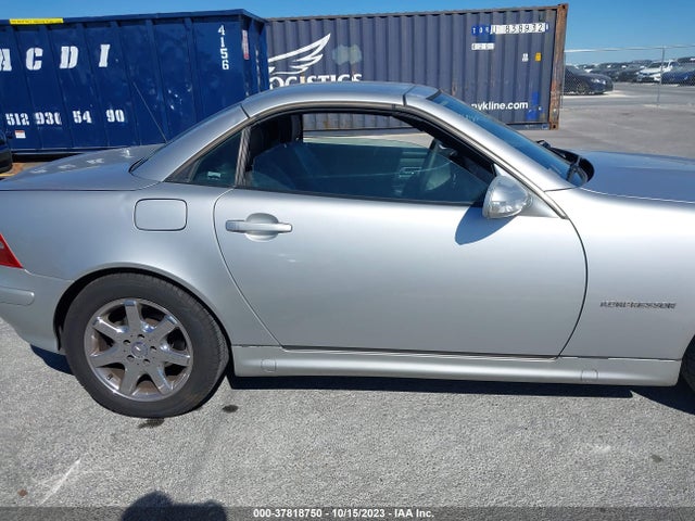 2004 MERCEDES-BENZ SLK-CLASS VIN: WDBKK49F94F307895