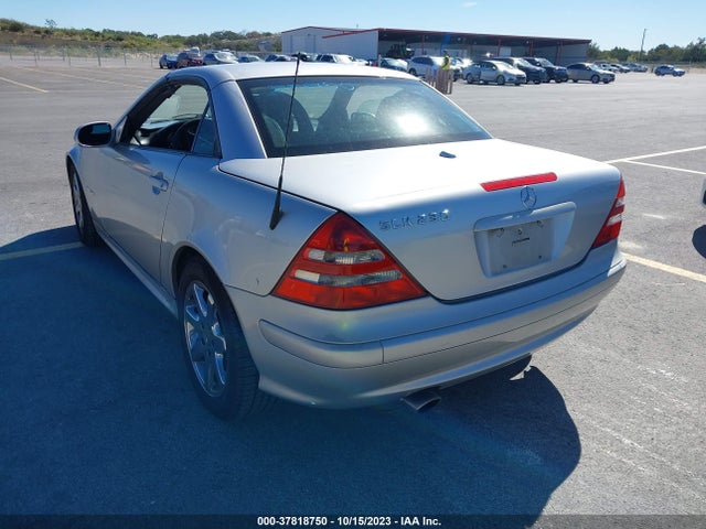 2004 MERCEDES-BENZ SLK-CLASS VIN: WDBKK49F94F307895