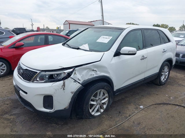 KIA SORENTO LX 2015 5XYKT3A68FG583120 Image 2