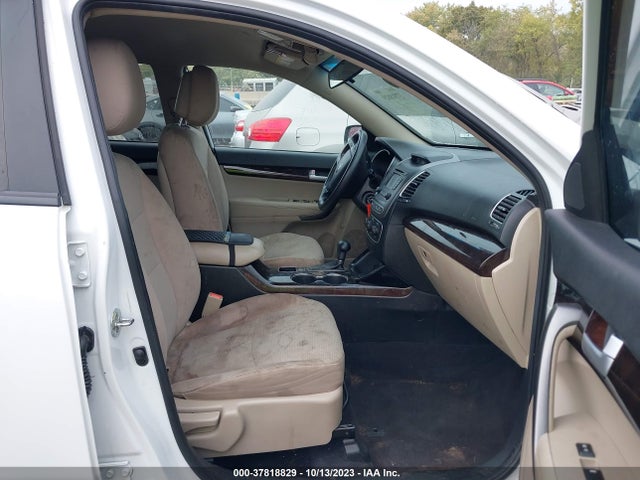 KIA SORENTO LX 2015 5XYKT3A68FG583120 Image 5