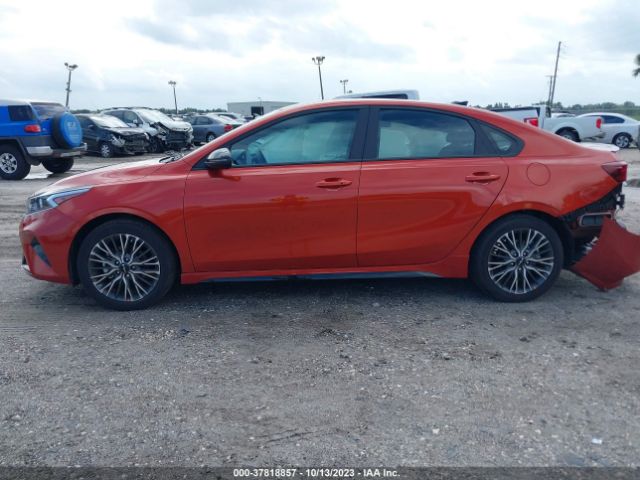 3KPF54AD7PE662406 KIA Forte Gt-line