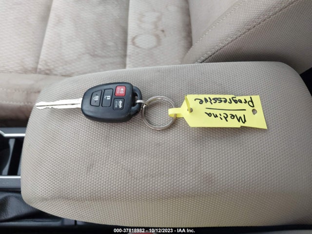 2016 TOYOTA COROLLA LE VIN: 2T1BURHE9GC744357