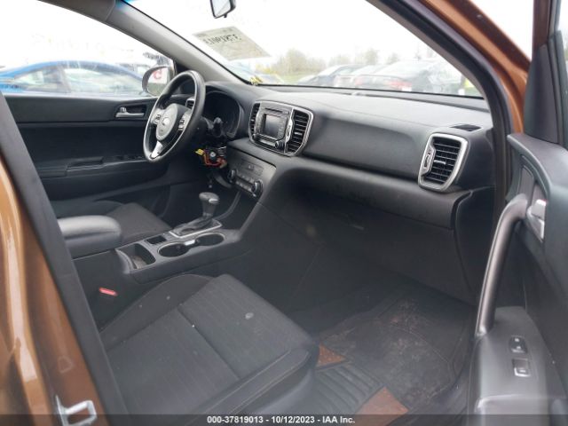 KNDPMCAC5J7444139 KIA Sportage Lx