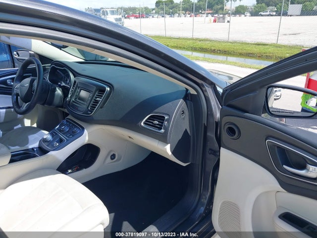 Chrysler 200 Limited 2016 1C3CCCAB0GN101885 Image 5