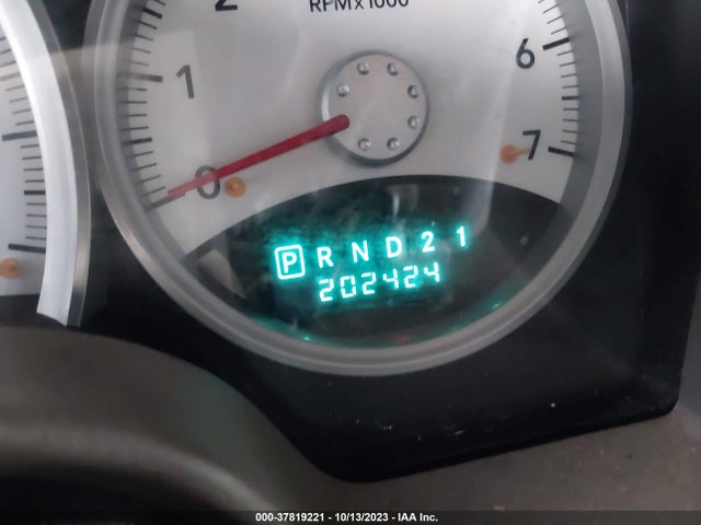 2005 DODGE DURANGO SLT VIN: 1D4HB48DX5F564919
