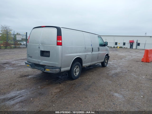 2011 CHEVROLET EXPRESS CARGO VAN VIN: 1GCWGFBA3B1179923
