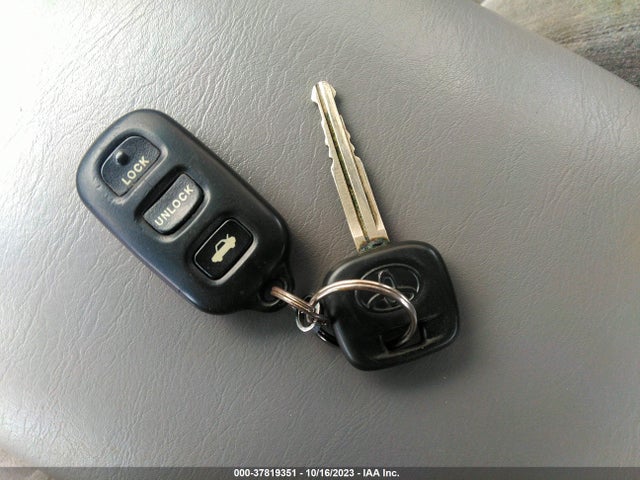 2003 TOYOTA CAMRY LE/SE/XLE VIN: JTDBE32KX30218980