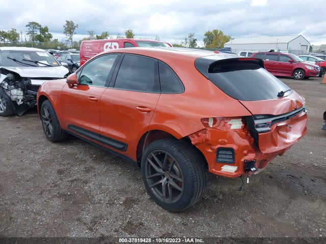 2023 PORSCHE MACAN WP1AA2A51PLB04821 Photo 2