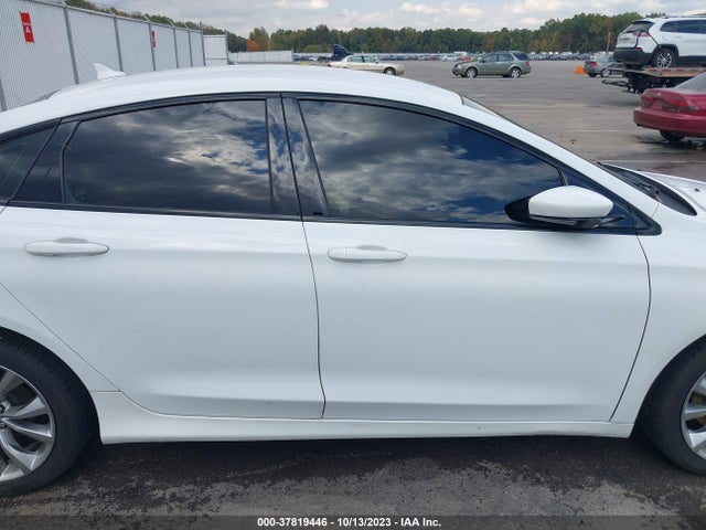 Chrysler 200 S 2015 1C3CCCBB9FN624397 Image 13