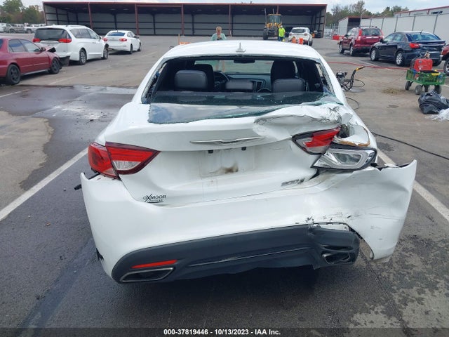 Chrysler 200 S 2015 1C3CCCBB9FN624397 Image 16