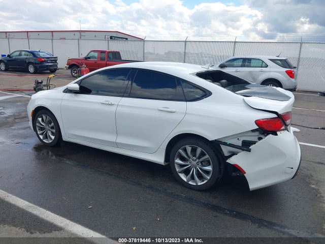 Chrysler 200 S 2015 1C3CCCBB9FN624397 Image 3