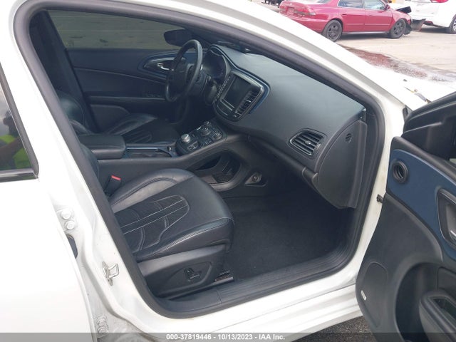 Chrysler 200 S 2015 1C3CCCBB9FN624397 Image 5