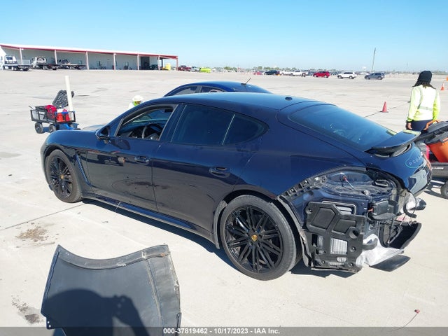 2016 PORSCHE PANAMERA WP0AA2A70GL003191 Photo 2