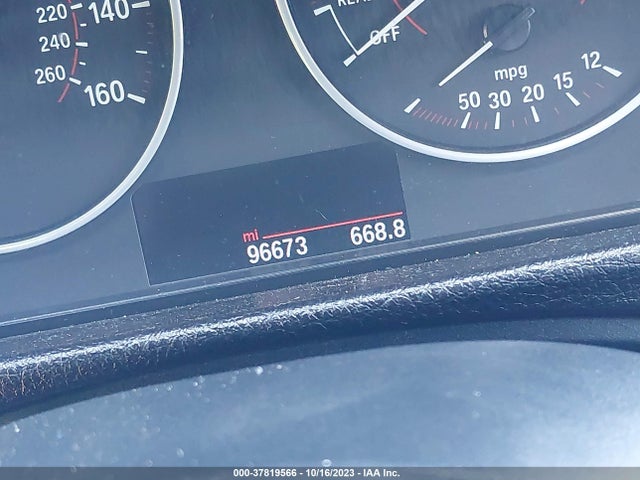 BMW 3 Series 328i 2016 WBA8E9G54GNT43141 Image 15