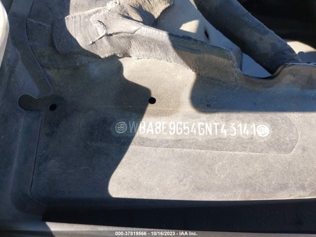 BMW 3 Series 328i 2016 WBA8E9G54GNT43141 Image 9