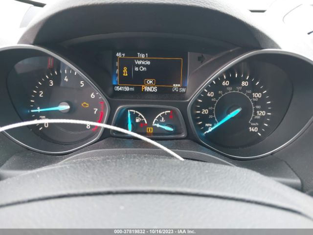 1FMCU9GD5JUA87995 Ford ESCAPE SE