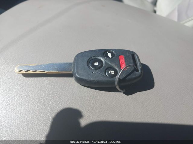 5FNYF4H30FB048776 Honda PILOT SE