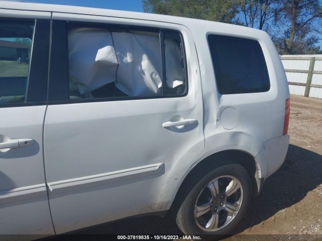 5FNYF4H30FB048776 Honda PILOT SE