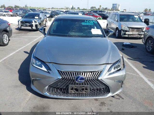 58AD21B18LU006556 Lexus Es Es 300h