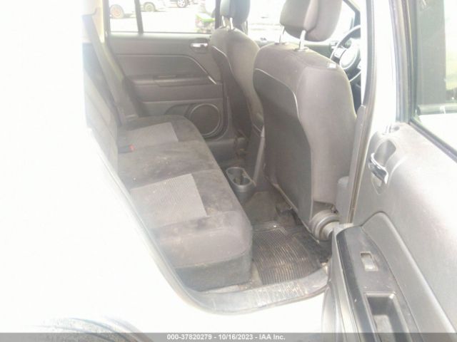1C4NJDBB6GD723279 Jeep Compass Sport