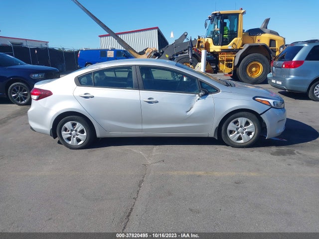 KIA FORTE LX 2018 3KPFK4A72JE198564 Image 13