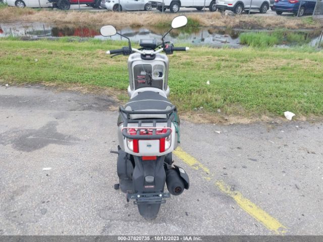 2022 SCOOTER 50CC LL0TCKP74NG000400 Photo 5