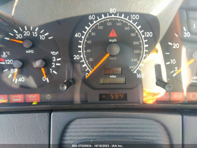 1996 MERCEDES-BENZ S 320W VIN: WDBGA32E7TA321407