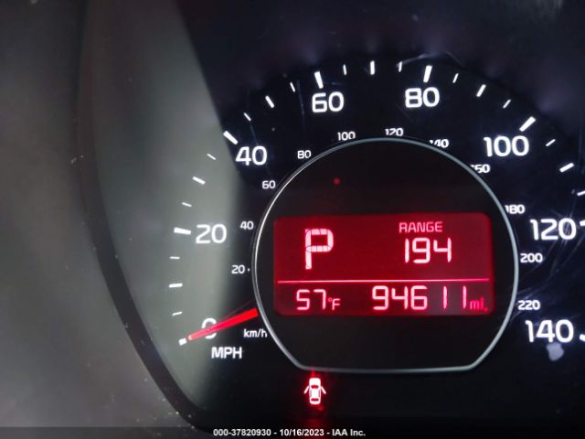 KNDJN2A21K7678736 KIA Soul Base