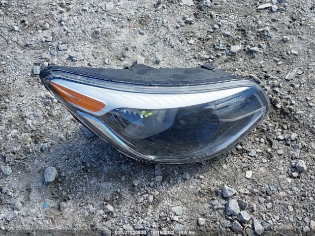 KNDJN2A21K7678736 KIA Soul Base