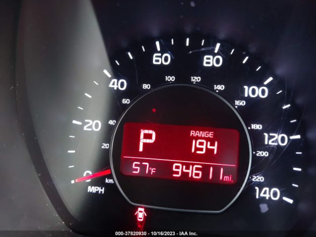 KNDJN2A21K7678736 KIA Soul Base