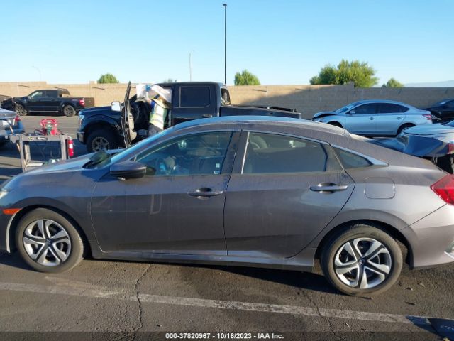 2HGFC2F64KH513101 Honda Civic Sedan Lx