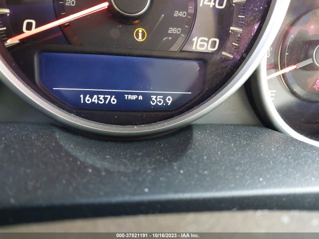 2010 ACURA RL TECH PKG/TECH/CMBS VIN: JH4KB2F63AC000065
