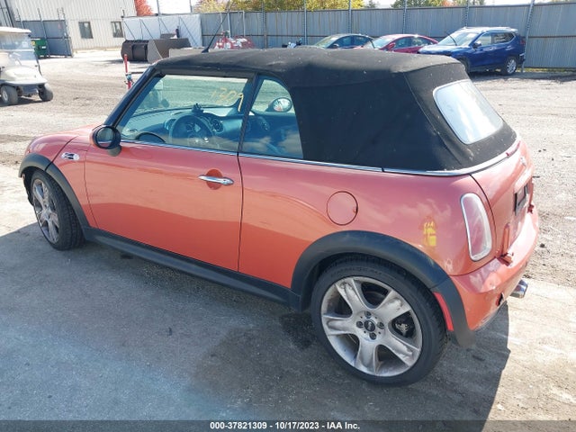 2006 MINI COOPER S WMWRH33516TK58234 Photo 2