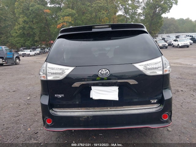 2016 TOYOTA SIENNA SE VIN: 5TDXK3DC0GS701692