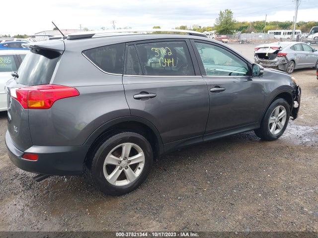 2014 TOYOTA RAV4 XLE VIN: 2T3RFREV5EW199547