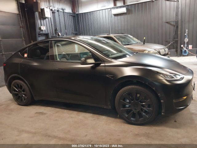 5YJYGDEE8MF111851 Tesla Model Y Long Range