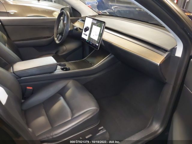 5YJYGDEE8MF111851 Tesla Model Y Long Range