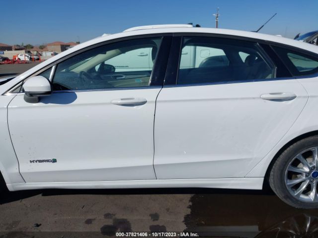 3FA6P0LU0HR326953 Ford Fusion Hybrid Se