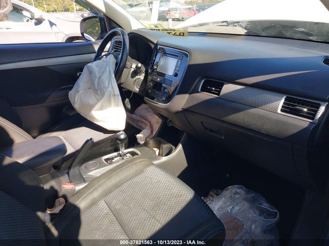 JA4AD3A35GZ017315 Mitsubishi Outlander Se/sel