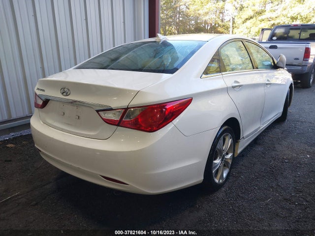 2013 HYUNDAI SONATA GLS VIN: 5NPEB4AC1DH597071