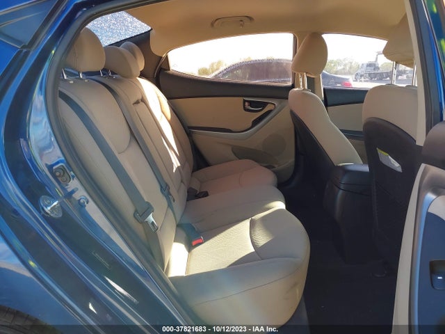 2016 HYUNDAI ELANTRA SE VIN: 5NPDH4AE9GH744995