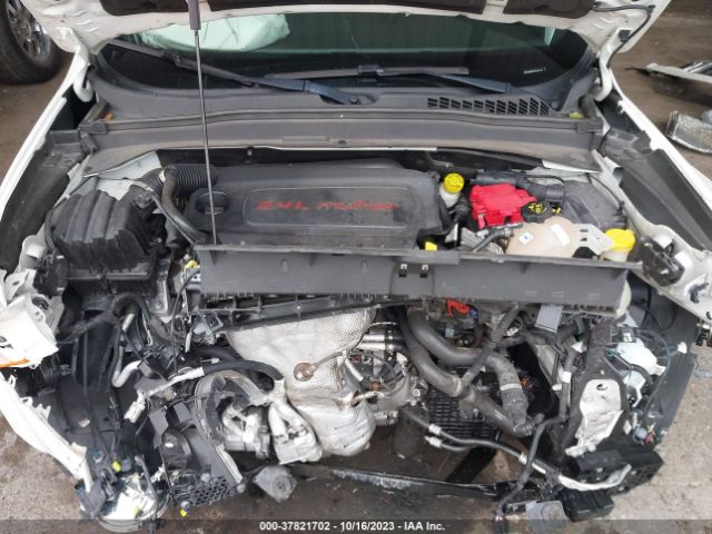 ZACCJABBXJPH34140 Jeep Renegade Latitude