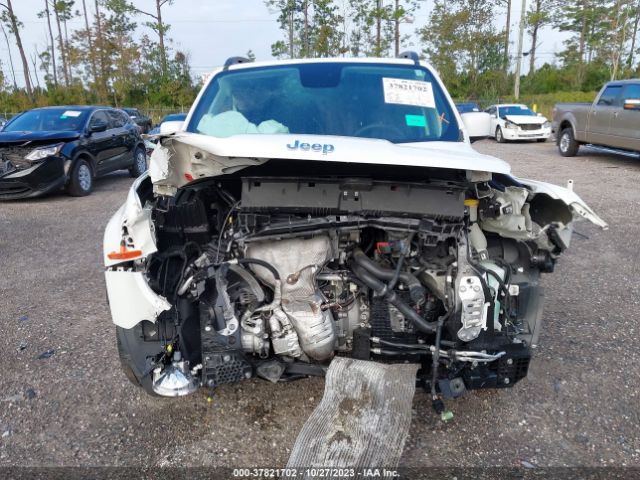 ZACCJABBXJPH34140 Jeep Renegade Latitude