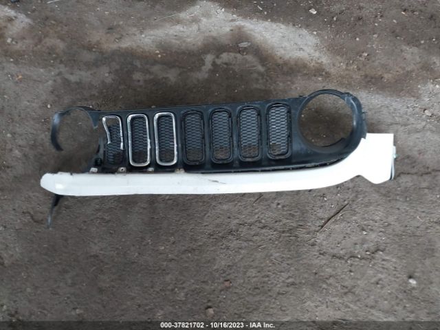 ZACCJABBXJPH34140 Jeep Renegade Latitude