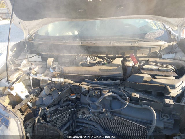 2014 NISSAN ROGUE SV VIN: 5N1AT2MT2EC817161