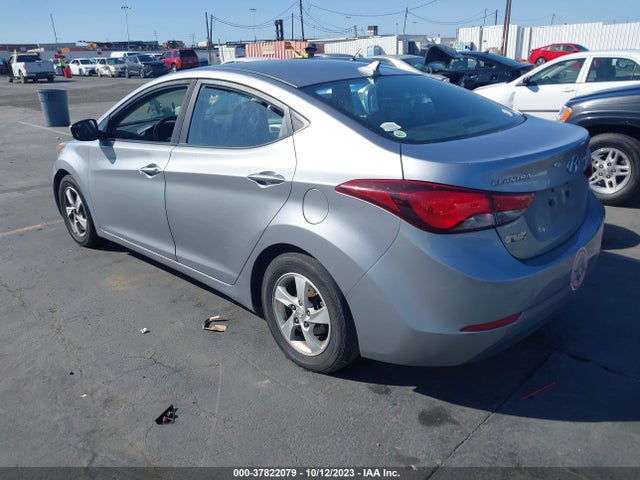 2015 HYUNDAI ELANTRA SE VIN: 5NPDH4AE4FH558781