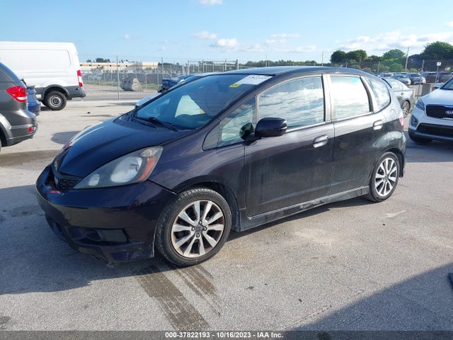 2013 HONDA FIT SPORT VIN: JHMGE8H51DC031940